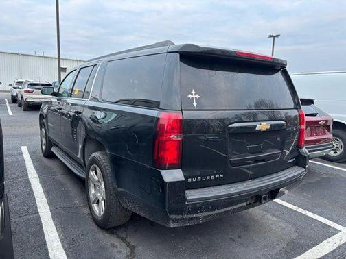 2016 Chevrolet Suburban LT