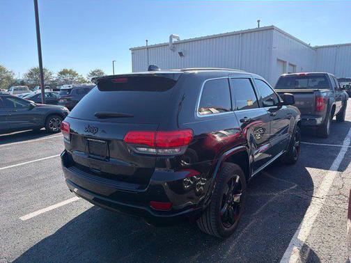 Brilliant Black Crystal Pearlcoat 2015 Jeep Grand Cherokee Altitude