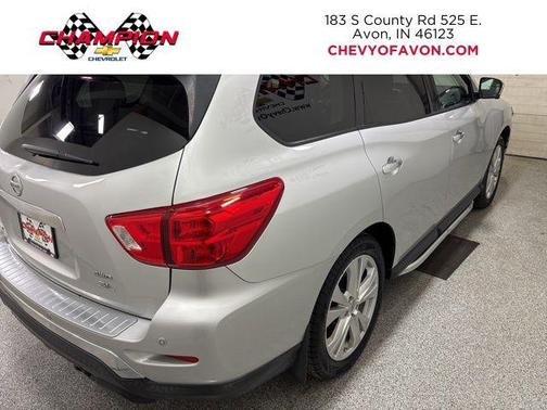 2018 Nissan Pathfinder SL