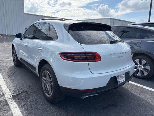 2018 Porsche Macan Base
