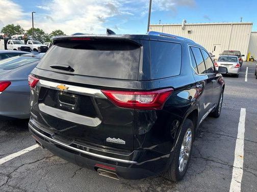 Mosaic Black Metallic 2021 Chevrolet Traverse High Country