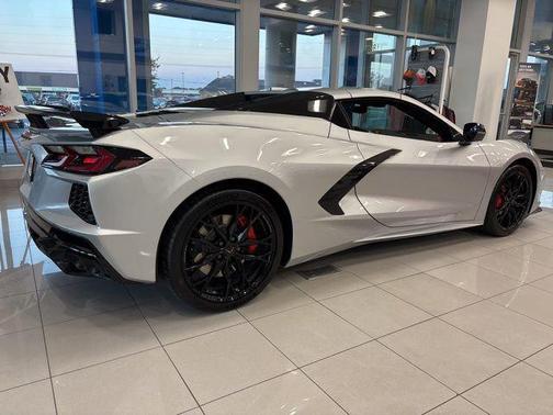 2026 Chevrolet Corvette Stingray w/2LT