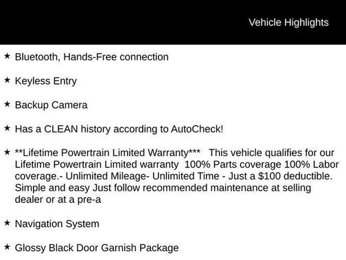 Clear White/Black Roof 2024 Kia Seltos S