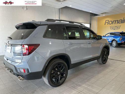 2025 Honda Passport AWD Black