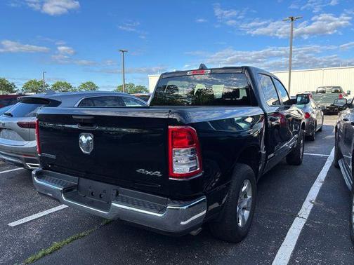 Diamond Black Crystal Pearlcoat 2023 RAM 1500 Big Horn/Lone Star