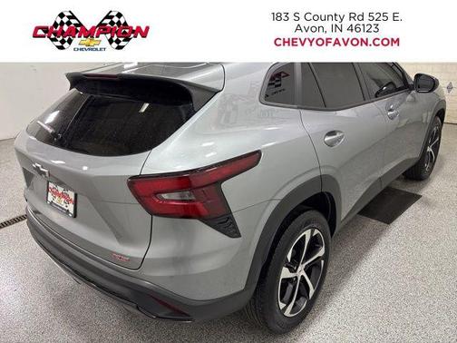 Sterling Gray Metallic 2024 Chevrolet Trax FWD 1RS