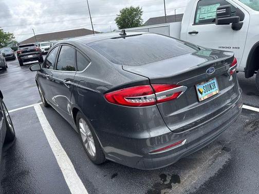 2020 Ford Fusion SE