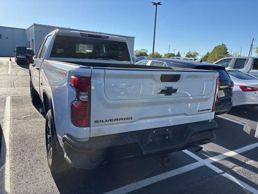 2022 Chevrolet Silverado 2500 Custom