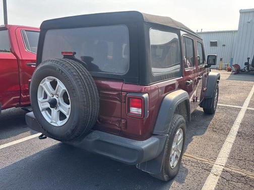 2022 Jeep Wrangler Unlimited Sport