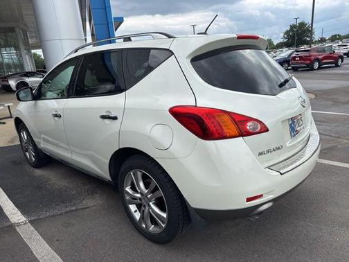 2010 Nissan Murano LE