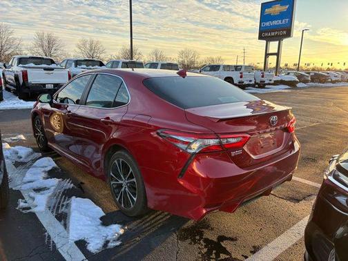 2019 Toyota Camry SE
