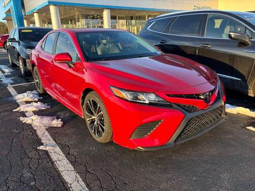 2019 Toyota Camry SE