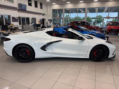 2025 Chevrolet Corvette Stingray w/2LT