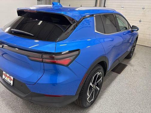 Riptide Blue Metallic 2026 Chevrolet Equinox EV LT