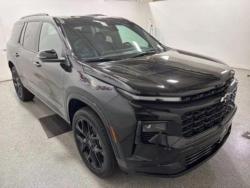 2025 Chevrolet Traverse RS