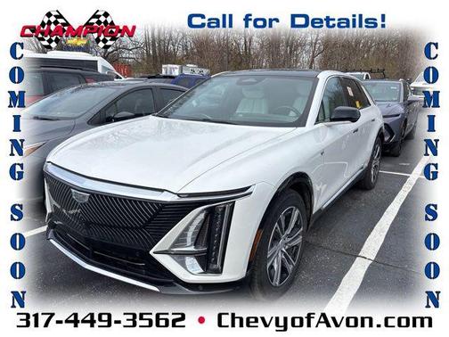 Crystal White Tricoat 2024 Cadillac LYRIQ Luxury