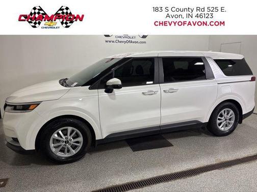 Snow White Pearl 2024 Kia Carnival LX