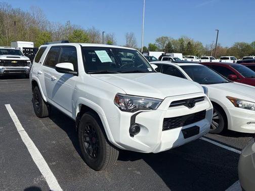 2022 Toyota 4Runner SR5