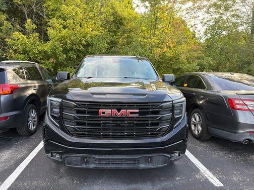 Onyx Black 2023 GMC Sierra 1500 Elevation