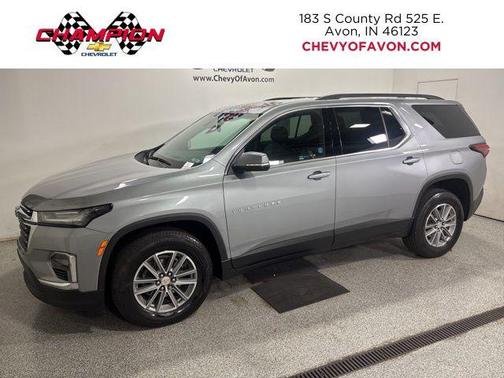 2023 Chevrolet Traverse LT Cloth