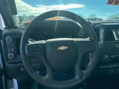 2025 Chevrolet Silverado 3500 WT
