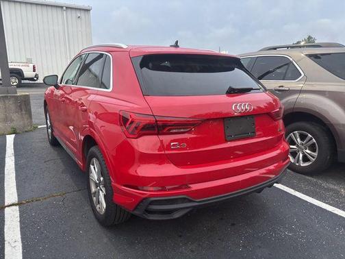 2024 Audi Q3 45 S line Premium Plus