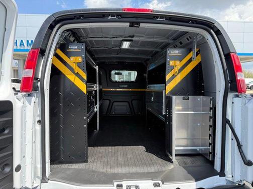 2025 Chevrolet Express 2500 RWD 2500 Regular Wheelbase WT