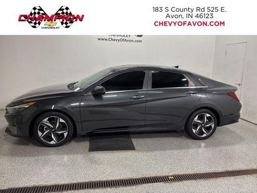 2022 Hyundai ELANTRA SEL