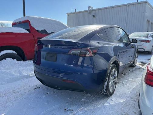 2023 Tesla Model Y Long Range Dual Motor All-Wheel Drive