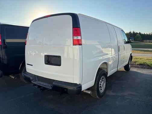 2025 Chevrolet Express 2500 RWD 2500 Regular Wheelbase WT