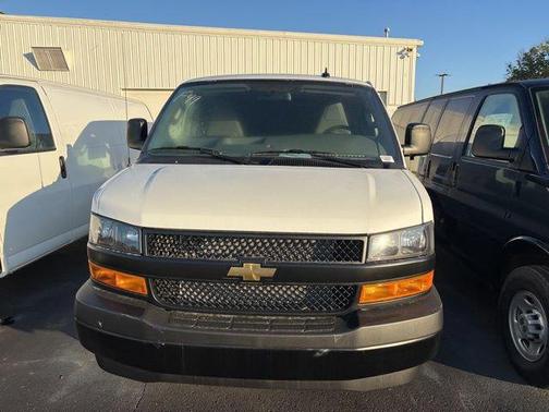 2025 Chevrolet Express 2500 RWD 2500 Regular Wheelbase WT