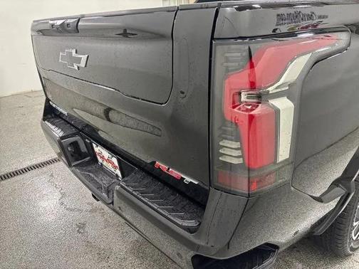 2025 Chevrolet Silverado EV RST