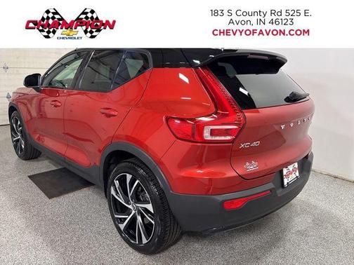 2021 Volvo XC40 T5 R-Design