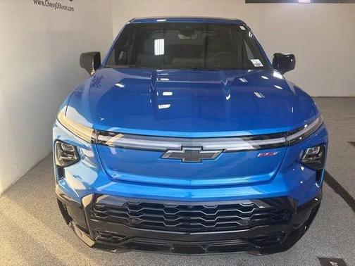 2025 Chevrolet Silverado EV RST