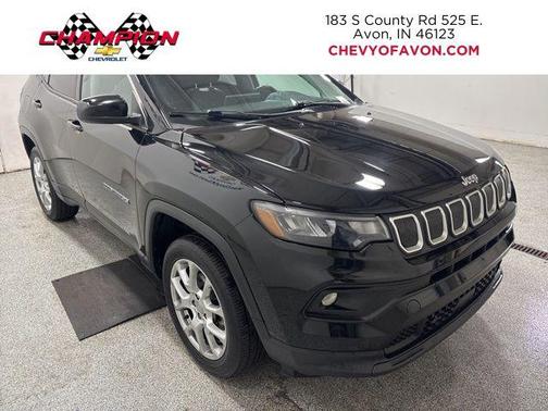 2022 Jeep Compass Latitude Lux