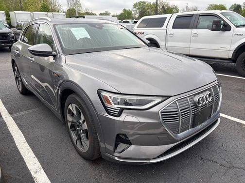 2021 Audi e-tron Premium