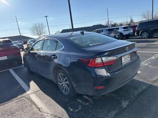 2018 Lexus ES 300h Base