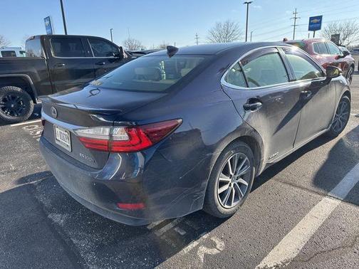 2018 Lexus ES 300h Base