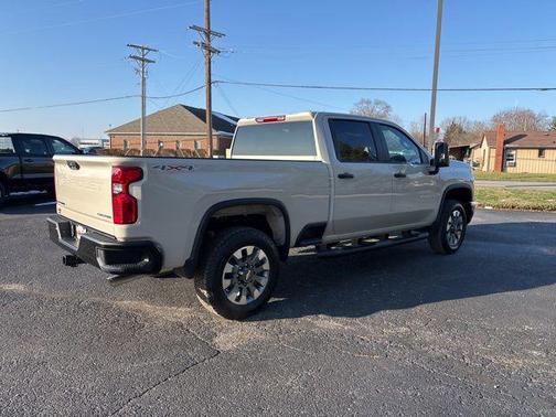 2026 Chevrolet Silverado 2500 Custom