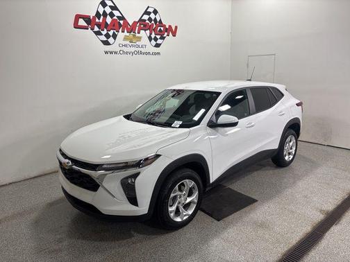 2025 Chevrolet Trax LS