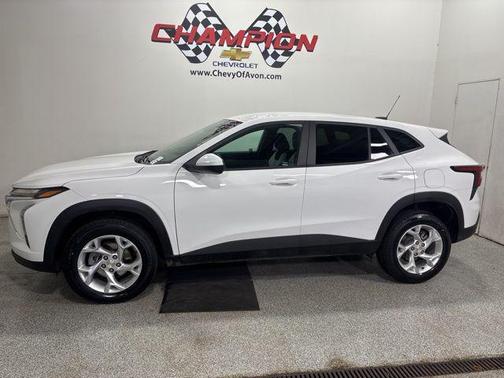 2025 Chevrolet Trax LS