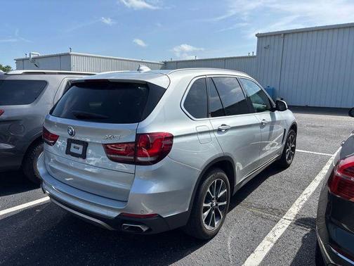 Glacier Silver Metallic 2018 BMW X5 xDrive35i