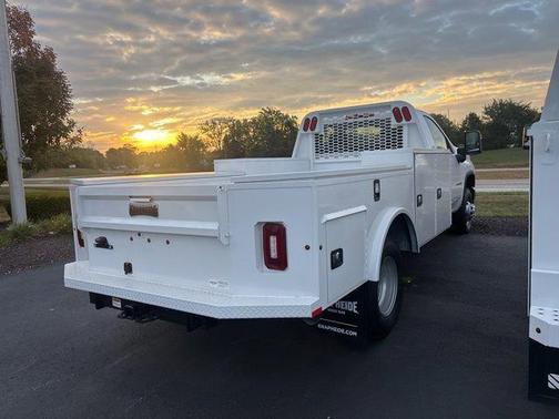 2025 Chevrolet Silverado 3500 WT