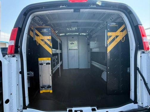 2025 Chevrolet Express 2500 RWD 2500 Regular Wheelbase WT