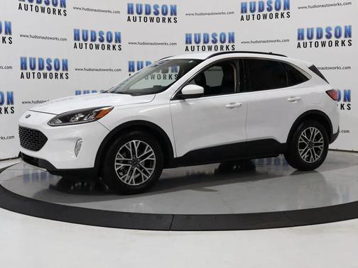 Oxford White 2020 Ford Escape SEL
