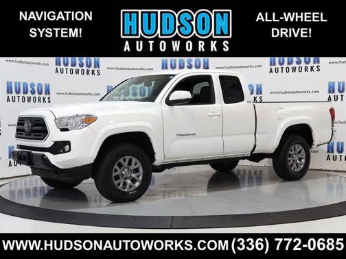 Super White 2018 Toyota Tacoma SR5