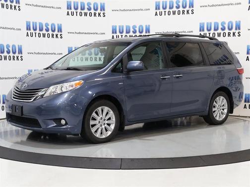 2016 Toyota Sienna XLE