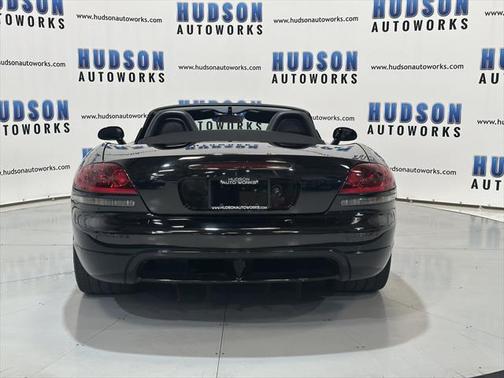 2005 Dodge Viper SRT10