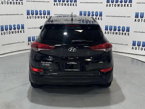 2018 Hyundai TUCSON SE