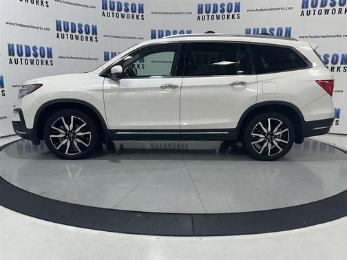 2019 Honda Pilot Touring 8-Passenger